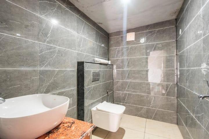 Evergreen Resort Ansal Aravali Gurgaon Exterior foto