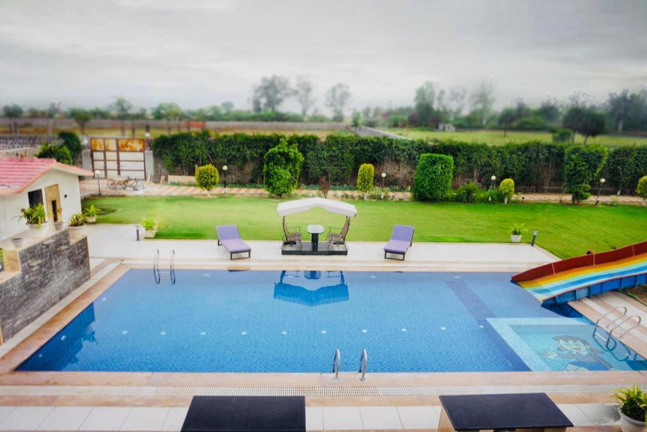 Evergreen Resort Ansal Aravali Gurgaon Exterior foto